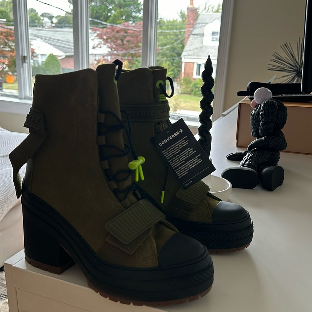 Converse boots with heels